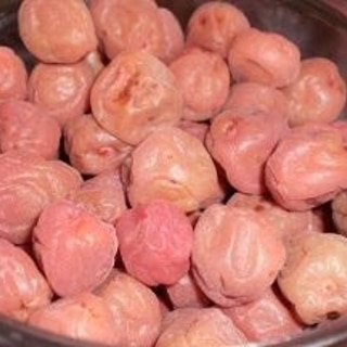 赤紫蘇漬け 梅干し用の市販品 レシピ 作り方の人気順 簡単料理の楽天レシピ 赤紫蘇漬け 梅干し用の市販品 レシピ 作り方の人気順 簡単料理の楽天レシピ